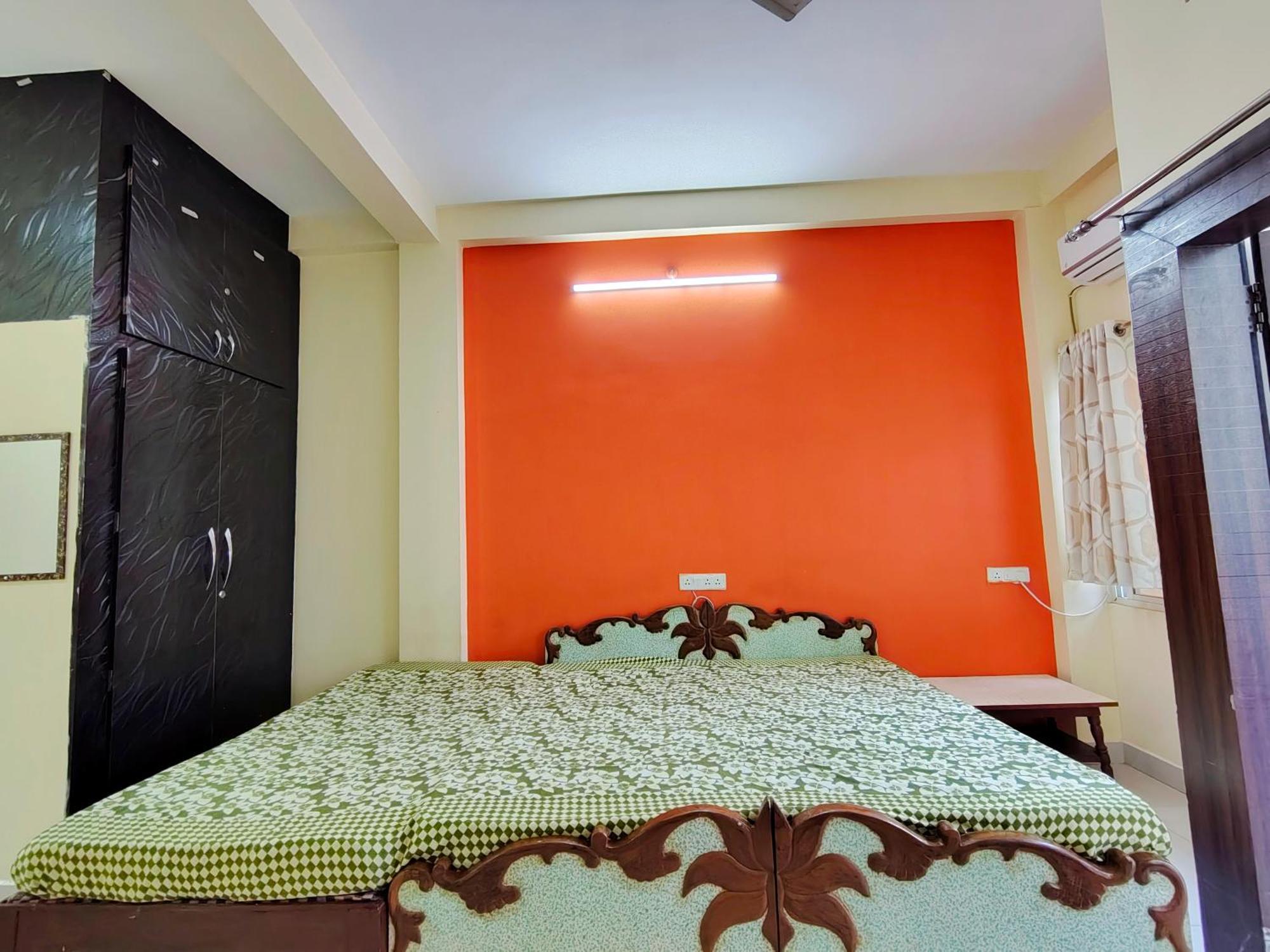 Anand Yatri Grah - Home Stay, اوجاين المظهر الخارجي الصورة